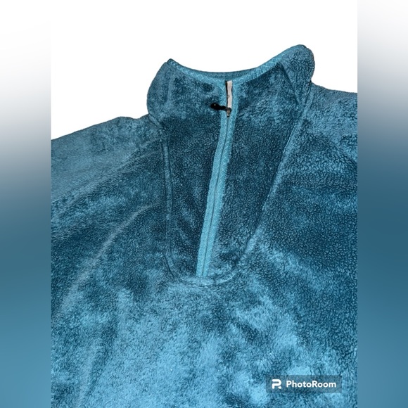 The North Face Furry Fleece Zip Jacket
Women's Size Medium (Teal Blue) Used! - Picture 3 of 8